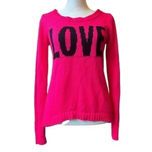 L.E.I. juniors size Medium hot pink LOVE long sleeve knit sweater